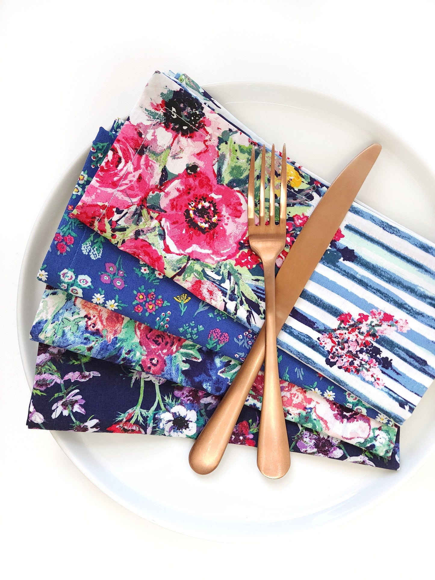 Blue Floral Cloth Napkins, Set of 4 Cloth Napkins