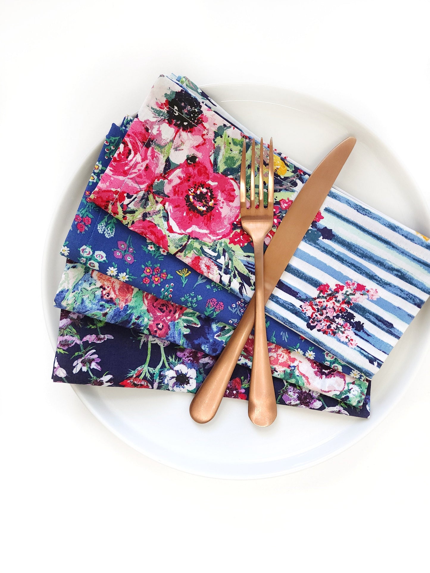 Blue Floral Cloth Napkins, Set of 4 Cloth Napkins