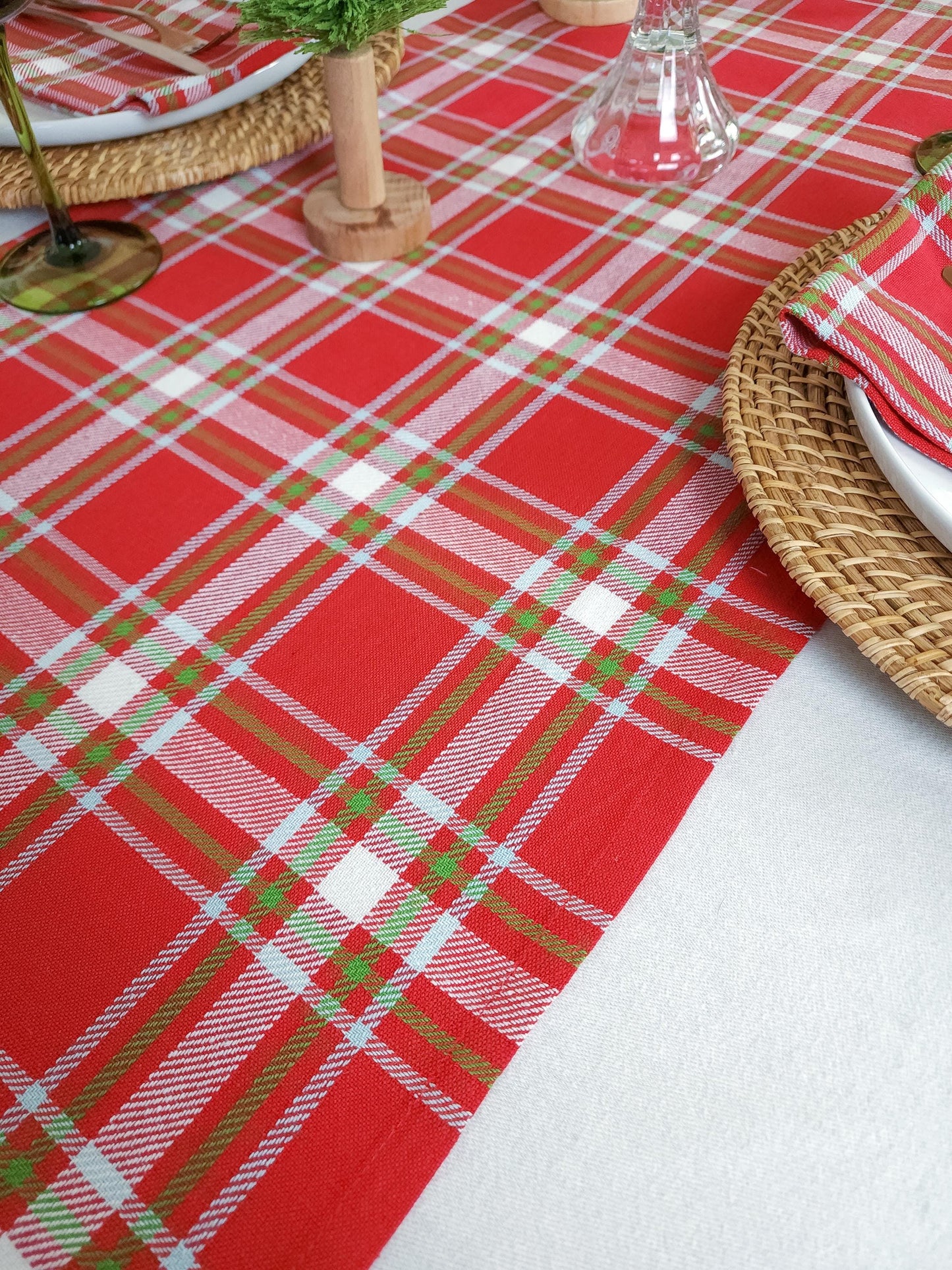 Red Plaid Christmas Table Runner