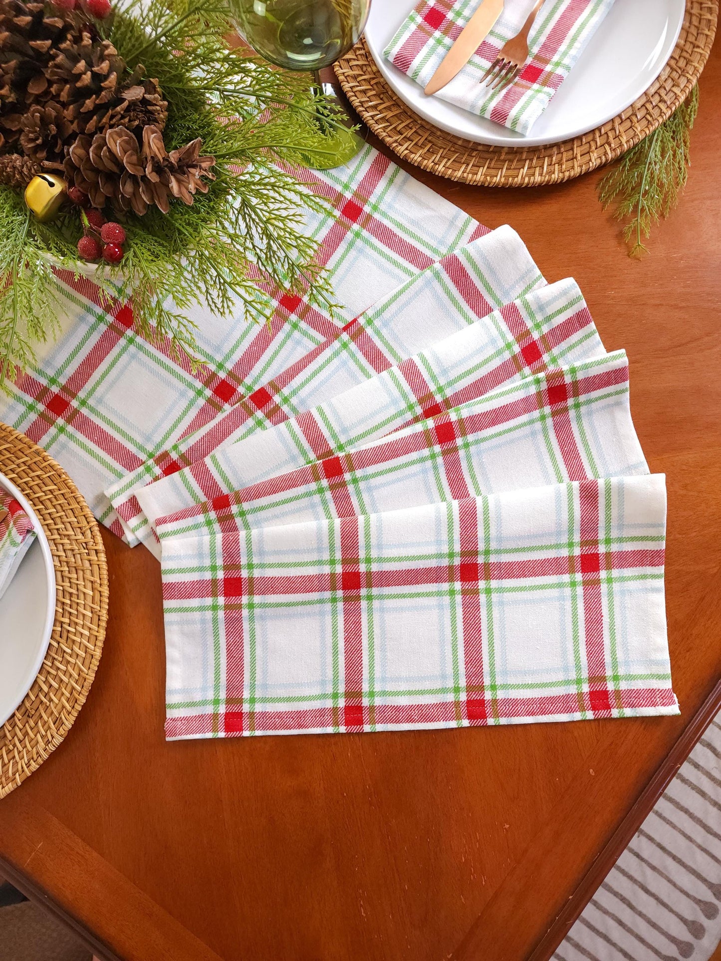 Plaid Christmas Table Runner